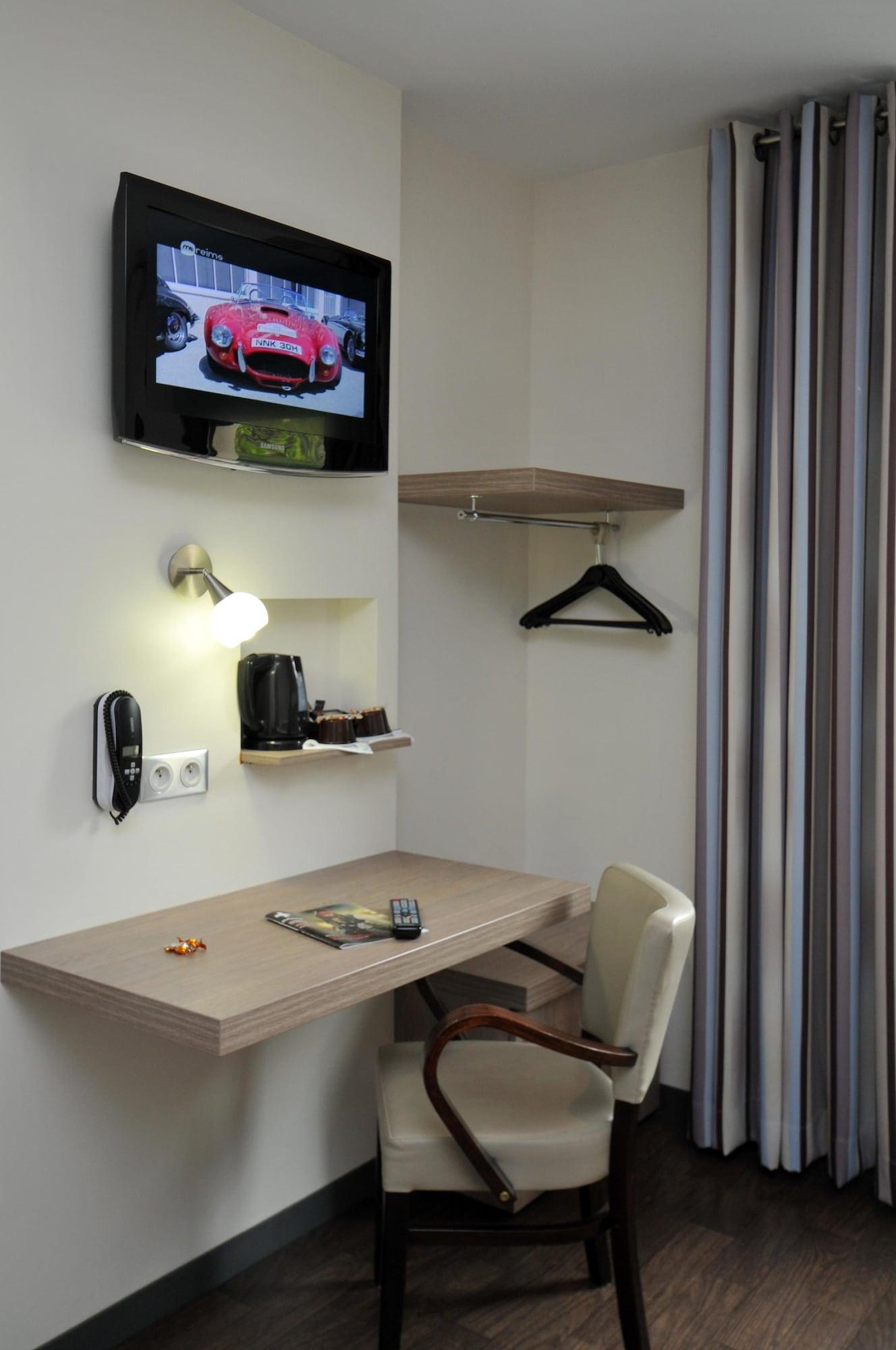 Sure By Western Reims Nord Hotel