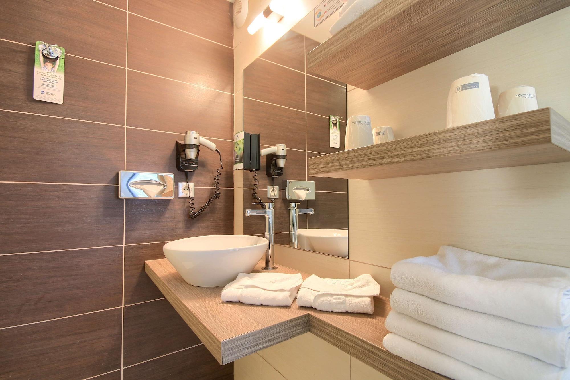 Hotel Sure By Western Reims Nord 3*