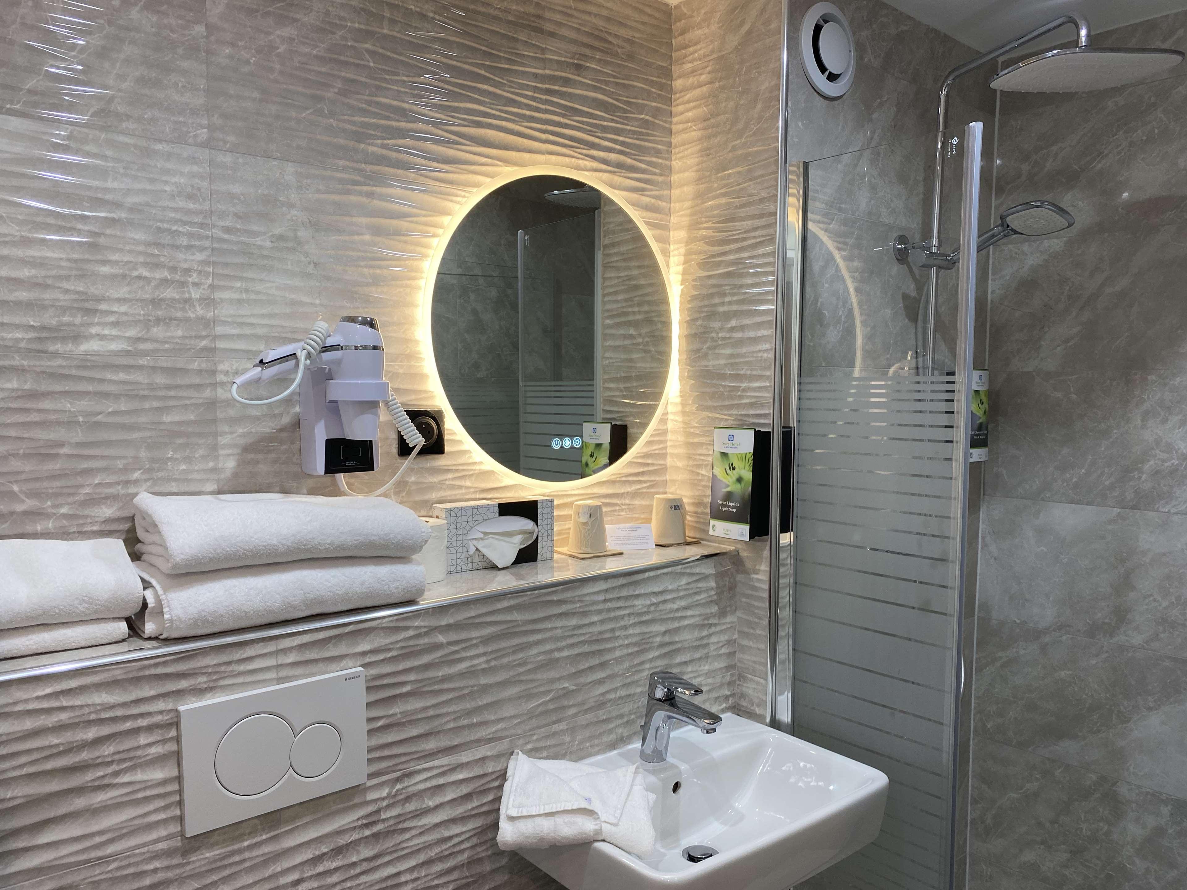 Hotel Sure By Western Reims Nord